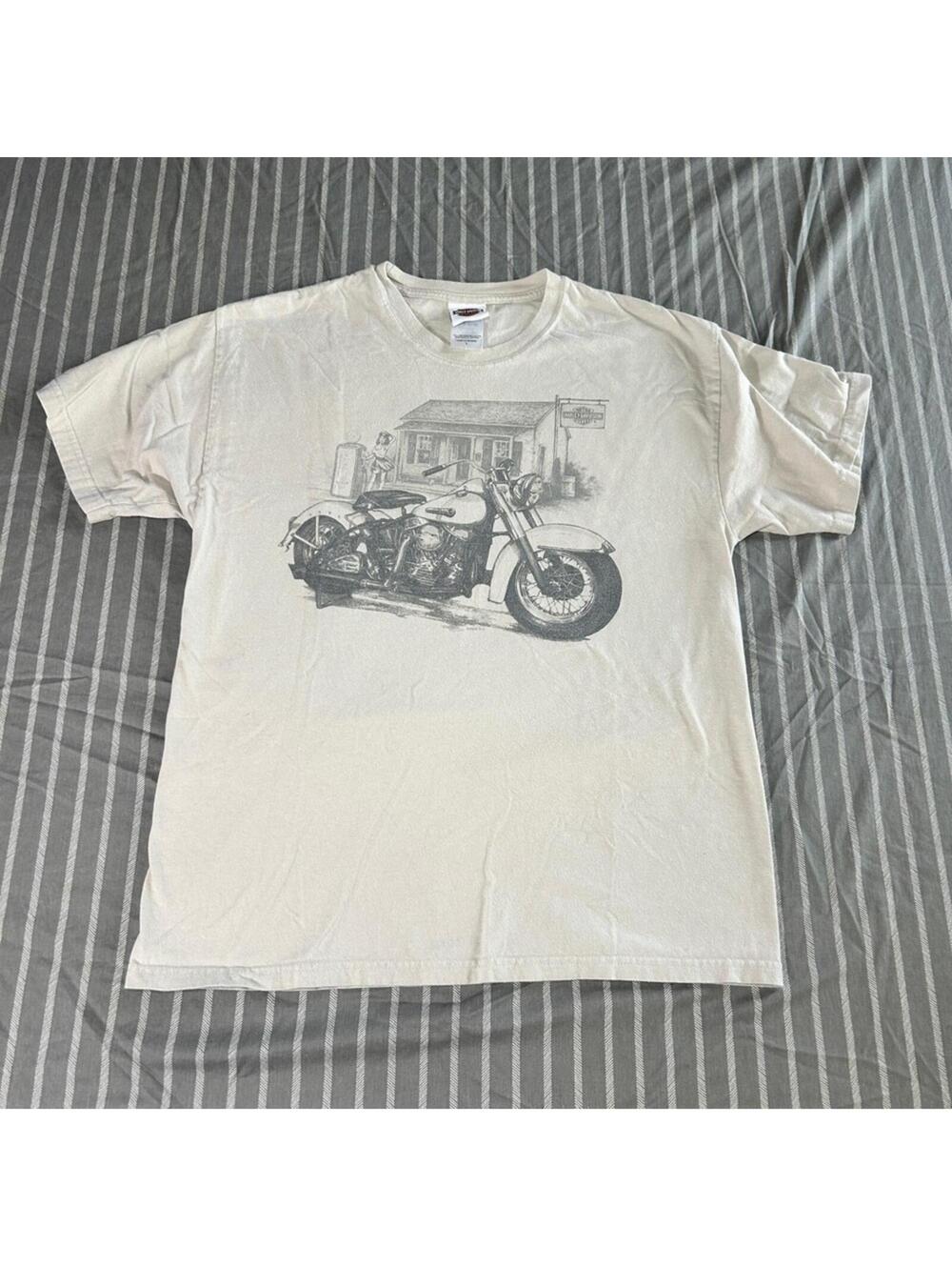 Harley Davidson's men's T-shirt size large